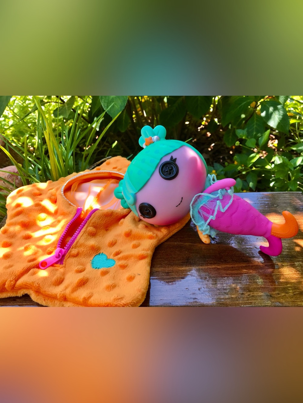 MGA Lalaloopsy Mermaid Kelp Lalaloopsy-Oopsie Starfish Onesie & Doll Tutu